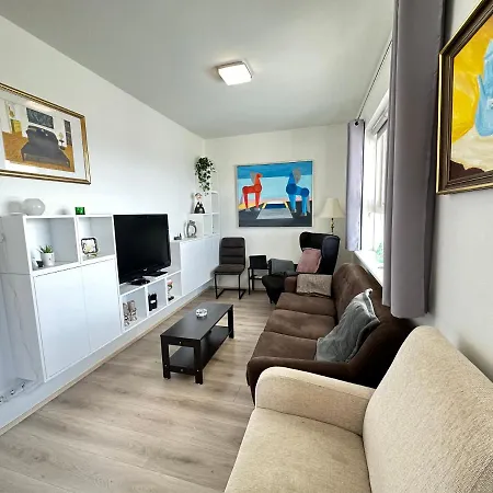 Modern 2 Bedroom Apartment In Kopavogur Reykjavik Exterior photo